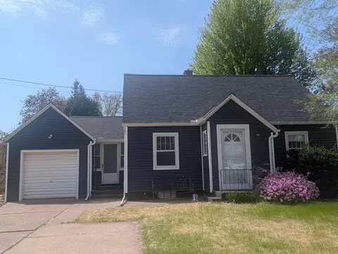 630 32nd Ave, Moline, IL 61265