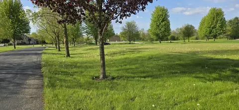 2 Anthony Ct, Wayne, IL 60184 photo 2