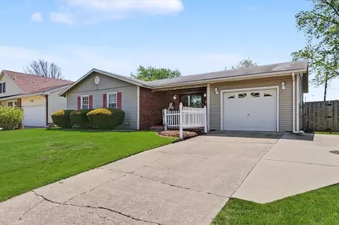 621 Broadmeadow Rd, Rantoul, IL 61866 photo 2