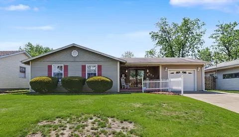 621 Broadmeadow Rd, Rantoul, IL 61866 photo 3
