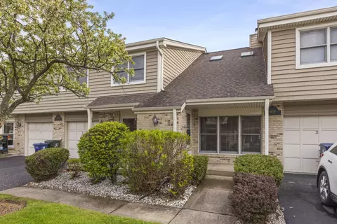 1908 Wisteria Ct #2, Naperville, IL 60565