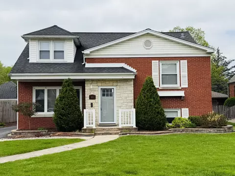 812 S Catherine Ave, La Grange, IL 60525