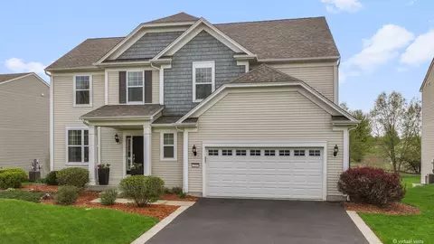 2539 Emerald Ln, Yorkville, IL 60560