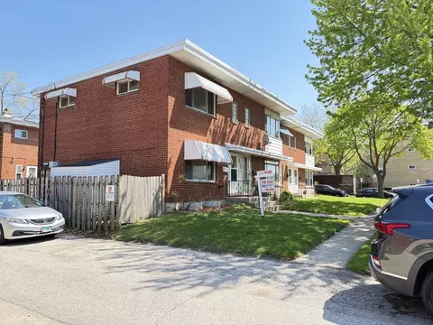 4932 Crain St, Skokie, IL 60077
