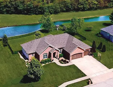 1248 Talon Ln, Forsyth, IL 62535