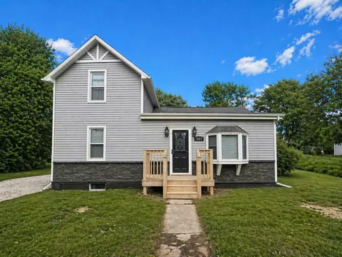 401 S Washington St, Saybrook, IL 61770