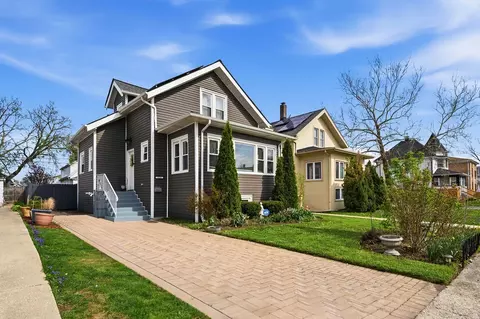 1515 S 3rd Ave, Maywood, IL 60153