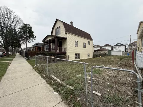 7116 S Artesian Ave, Chicago, IL 60629 photo 4