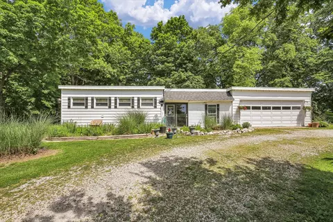 2718 Cr 1200 N Rd, Homer, IL 61849
