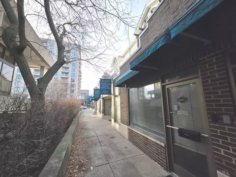 80198021 Lincoln Ave, Skokie, IL 60077