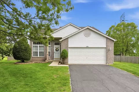 195 Briarcliff Ct, Romeoville, IL 60446