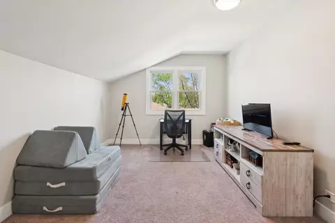 Other - 815 Cumberland St, Hoffman Estates, IL 60169 photo 3 of 4