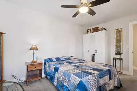 Bedroom - 815 Cumberland St, Hoffman Estates, IL 60169 photo 4 of 4