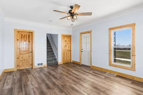 Living - 3292 E 24th Rd, Marseilles, IL 61341 photo 3 of 3