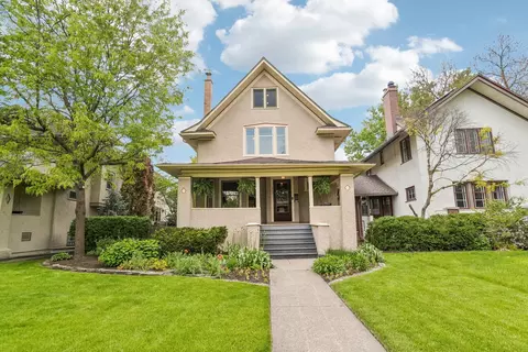 515 N Elmwood Ave, Oak Park, IL 60302