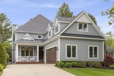 325 Park Ave, Clarendon Hills, IL 60514