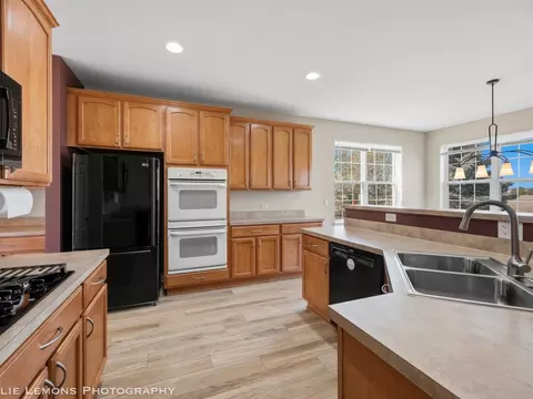 Kitchen - 3024 Cookson Ave, Elgin, IL 60124 photo 2 of 3
