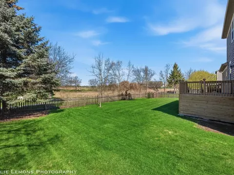 Exterior - 3024 Cookson Ave, Elgin, IL 60124 photo 3 of 4