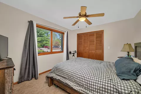 Bedroom - 4595 Shady Ln, Morris, IL 60450 photo 3 of 6
