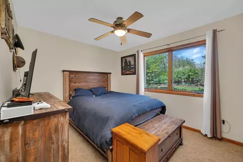 Bedroom - 4595 Shady Ln, Morris, IL 60450 photo 4 of 6