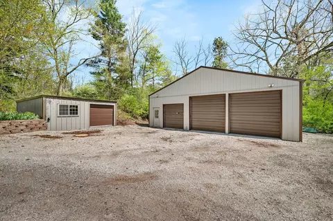Exterior - 4595 Shady Ln, Morris, IL 60450 photo 10 of 15