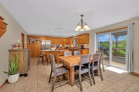 Dining - 4595 Shady Ln, Morris, IL 60450 photo 1 of 2