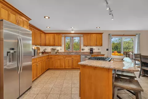Kitchen - 4595 Shady Ln, Morris, IL 60450 photo 2 of 5