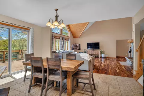 Dining - 4595 Shady Ln, Morris, IL 60450 photo 2 of 2