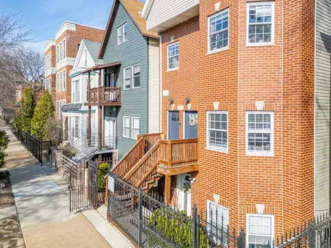 3115 N Oakley Ave, Chicago, IL 60618