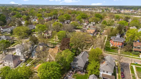 View/Area - 212 S 4th St, Aurora, IL 60505 photo 1 of 4