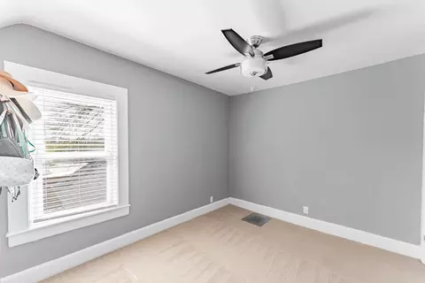 Bedroom - 168 Villa St, Elgin, IL 60120 photo 6 of 6