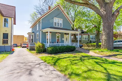 Exterior - 168 Villa St, Elgin, IL 60120 photo 2 of 5