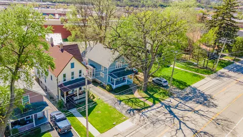 View/Area - 168 Villa St, Elgin, IL 60120 photo 3 of 7