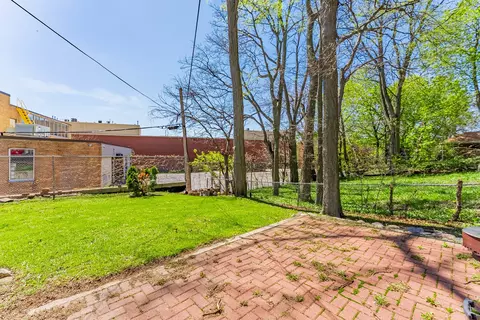 Exterior - 168 Villa St, Elgin, IL 60120 photo 3 of 5