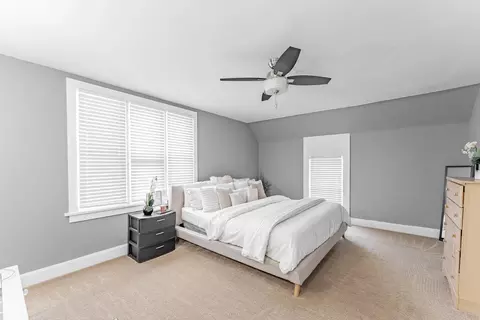 Bedroom - 168 Villa St, Elgin, IL 60120 photo 3 of 6