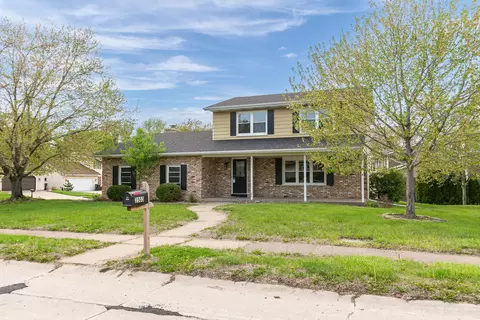 Exterior - 3503 32nd St, Moline, IL 61265 photo 2 of 5
