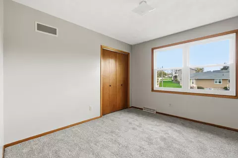 Bedroom - 3503 32nd St, Moline, IL 61265 photo 6 of 7