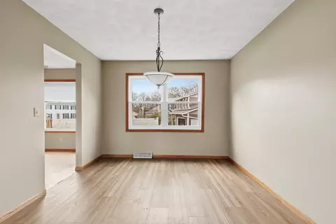 Living - 3503 32nd St, Moline, IL 61265 photo 4 of 7