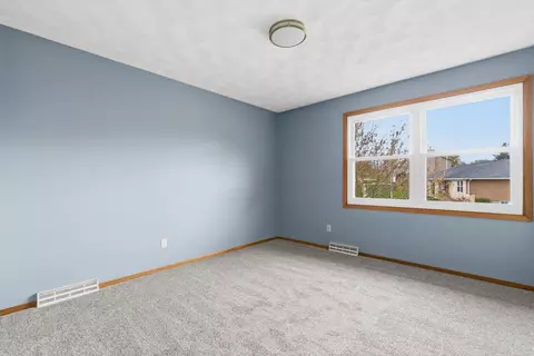Bedroom - 3503 32nd St, Moline, IL 61265 photo 4 of 7