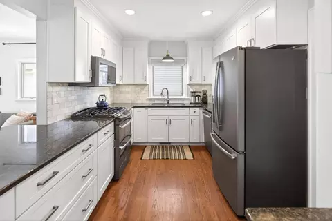 Kitchen - 607 Evergreen St, Wheaton, IL 60187 photo 1 of 1