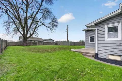 Exterior - 605 S Eastern Ave, Manhattan, IL 60442 photo 1 of 5
