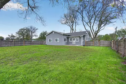 Exterior - 605 S Eastern Ave, Manhattan, IL 60442 photo 2 of 5