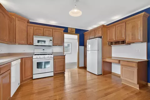 Kitchen - 605 S Eastern Ave, Manhattan, IL 60442 photo 1 of 4