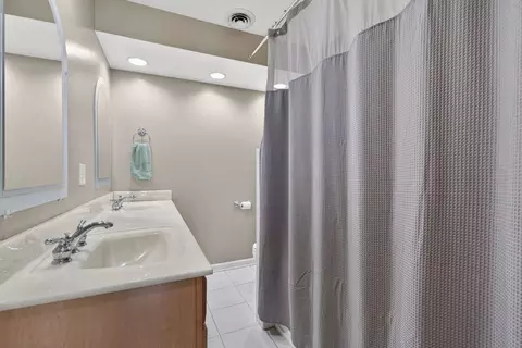 Bath - 605 S Eastern Ave, Manhattan, IL 60442 photo 1 of 1