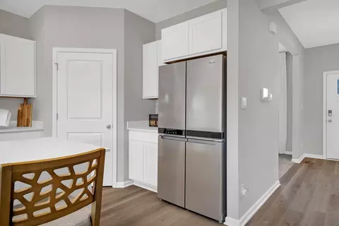 Entry Way - 2632 Camelback Dr, Pingree Grove, IL 60140 photo 2 of 3