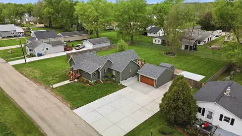 1923 Cummins St, Dixon, IL 61021 photo 21