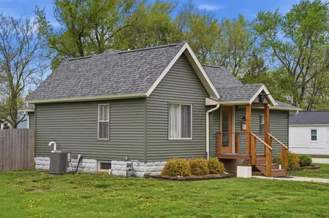 1923 Cummins St, Dixon, IL 61021 photo 25