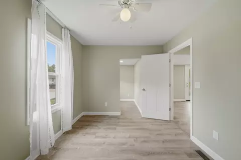1923 Cummins St, Dixon, IL 61021 photo 12