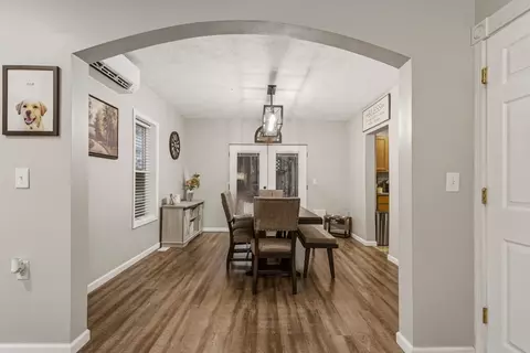 Entry Way - 419 S Hamilton St, Mclean, IL 61754 photo 3 of 5