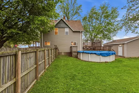 Exterior - 419 S Hamilton St, Mclean, IL 61754 photo 7 of 10